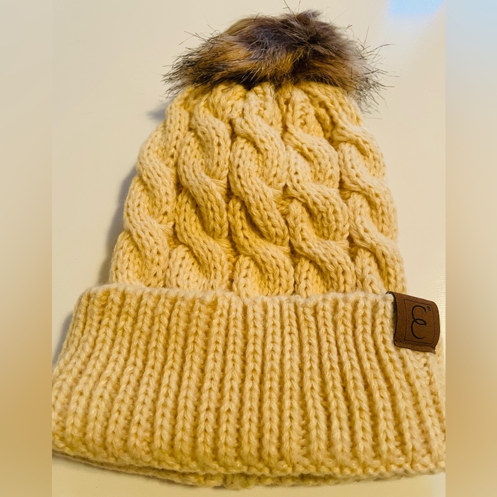 Classic Ribbed Knitted Beanie With Pom Solid Color Coldproof Knit Hats
